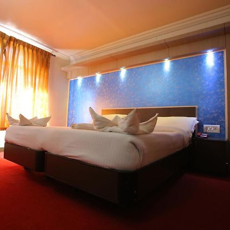 Hotel City Palace Ooty Kültér fotó
