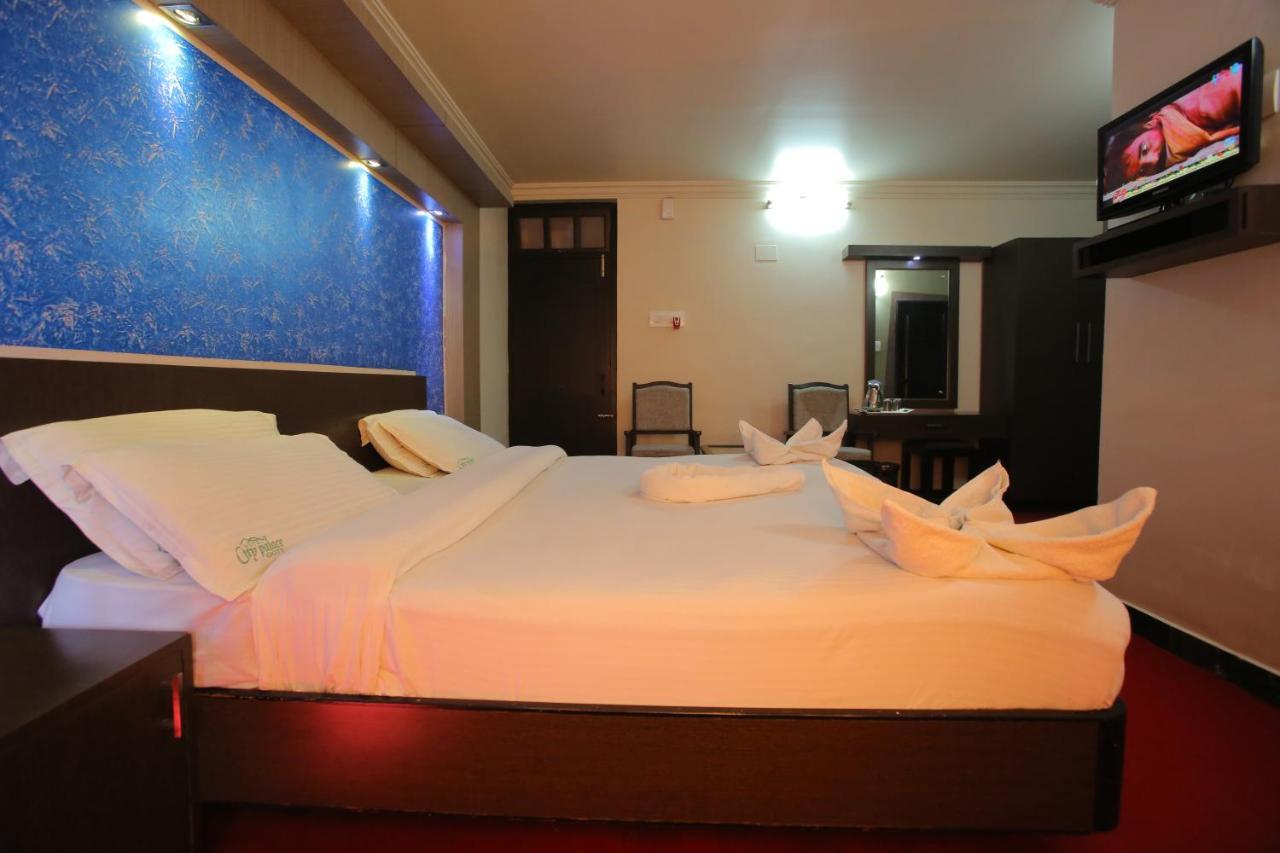 Hotel City Palace Ooty Kültér fotó