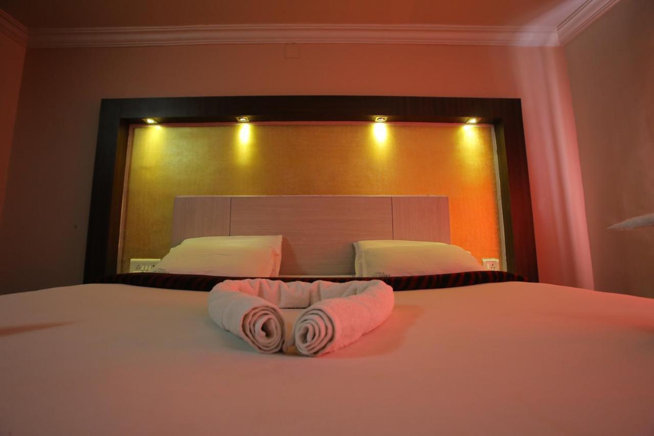 Hotel City Palace Ooty Kültér fotó